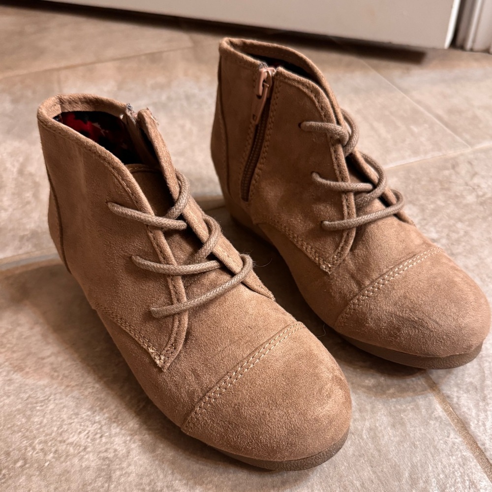 Girls MadLove Wedge Booties 🍂